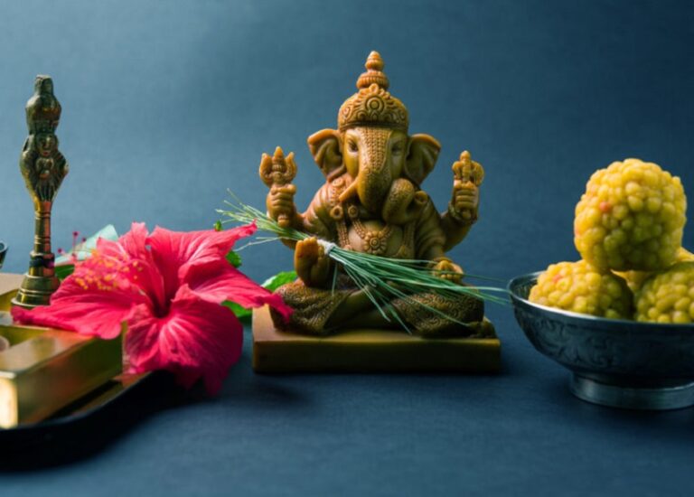 Lord Shree Ganesh is a complete Vastu in himself